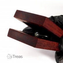 Шкатулка для помолвочного кольца с поворотным механизмом из дерева падук